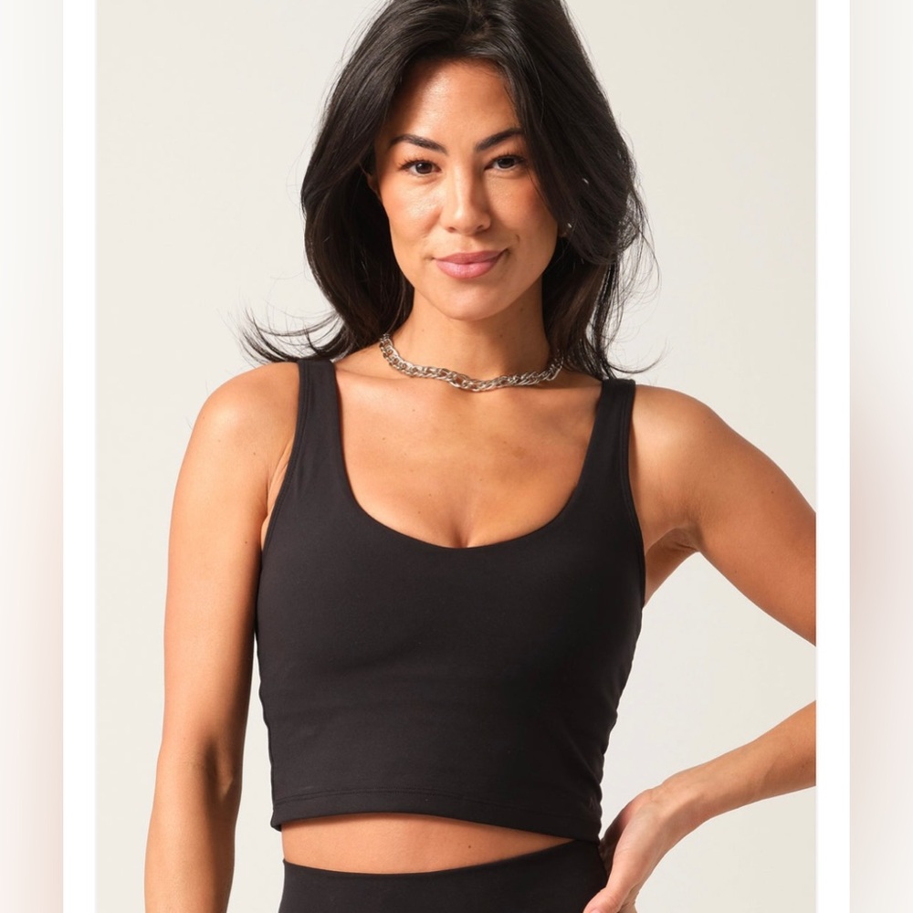 Olive High-Waist Leggings & Crop Tank Set - Picture 10 of 10